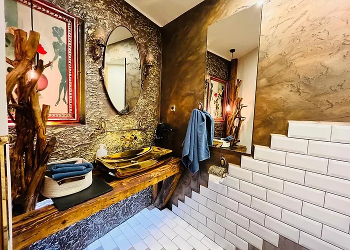 Unique Ferienhaeuser In - באד אמס