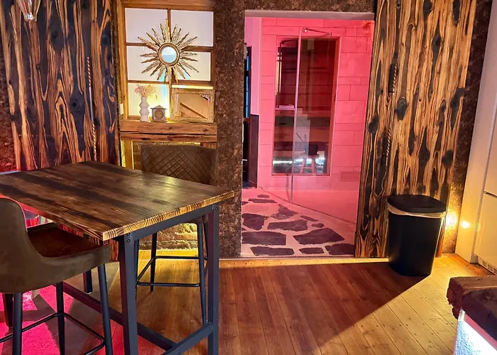 Unique Ferienhaeuser In - * באד אמס