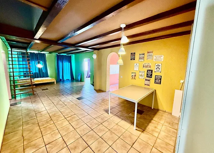 Unique Ferienhaeuser In - דירה